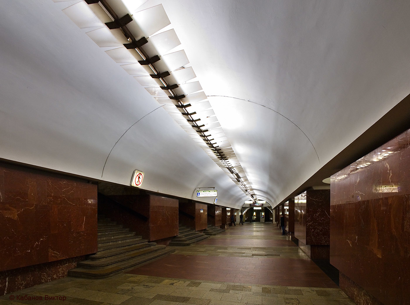 платформа метро площадь ильича