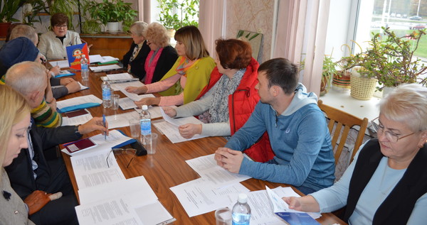 Участники внеочередной конференции областной организации Российского профсоюза работников промышленности.