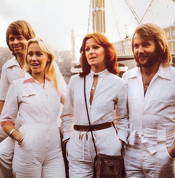 Впервые за 35 лет группа ABBA воссоединилась для записи в студии нескольких новых песен, а также чтобы дать жизнь новому современному проекту.

#абба #abba #music #музыка #newsmusic #новостимузыки #olympiamusicstore #olympiamusic #olympia_music