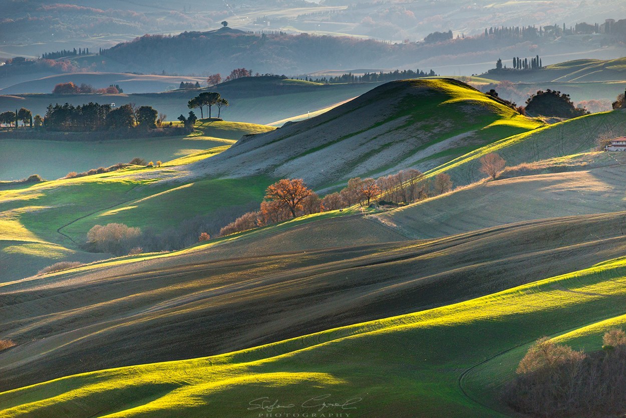 Rolling hills. Пейзажи Тосканы. Пейзажи итальянских полей. Rolling Hills in Tuscany\.